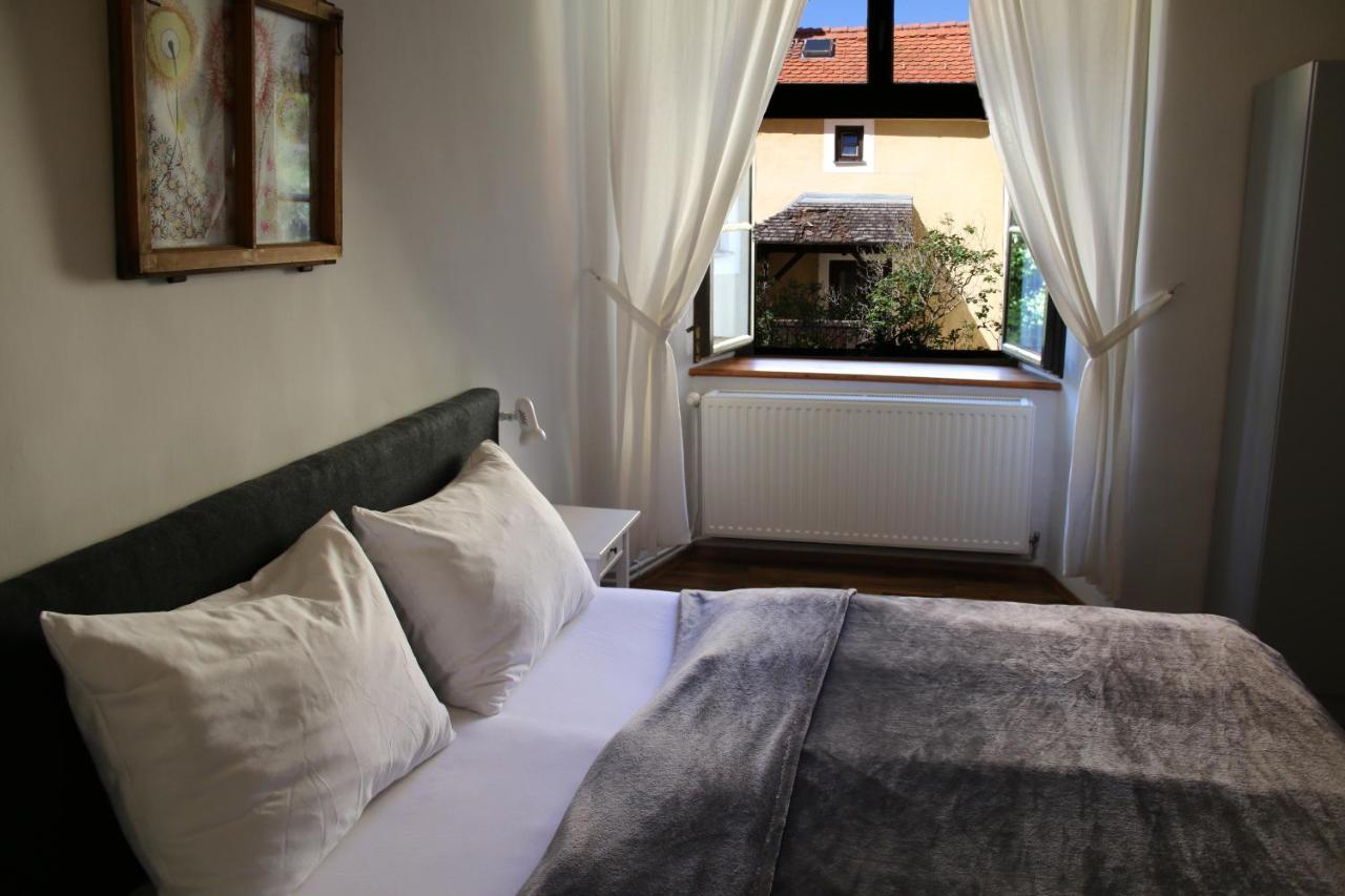 Hotel Im Stift Neuberg Neuberg an der Muerz Luaran gambar